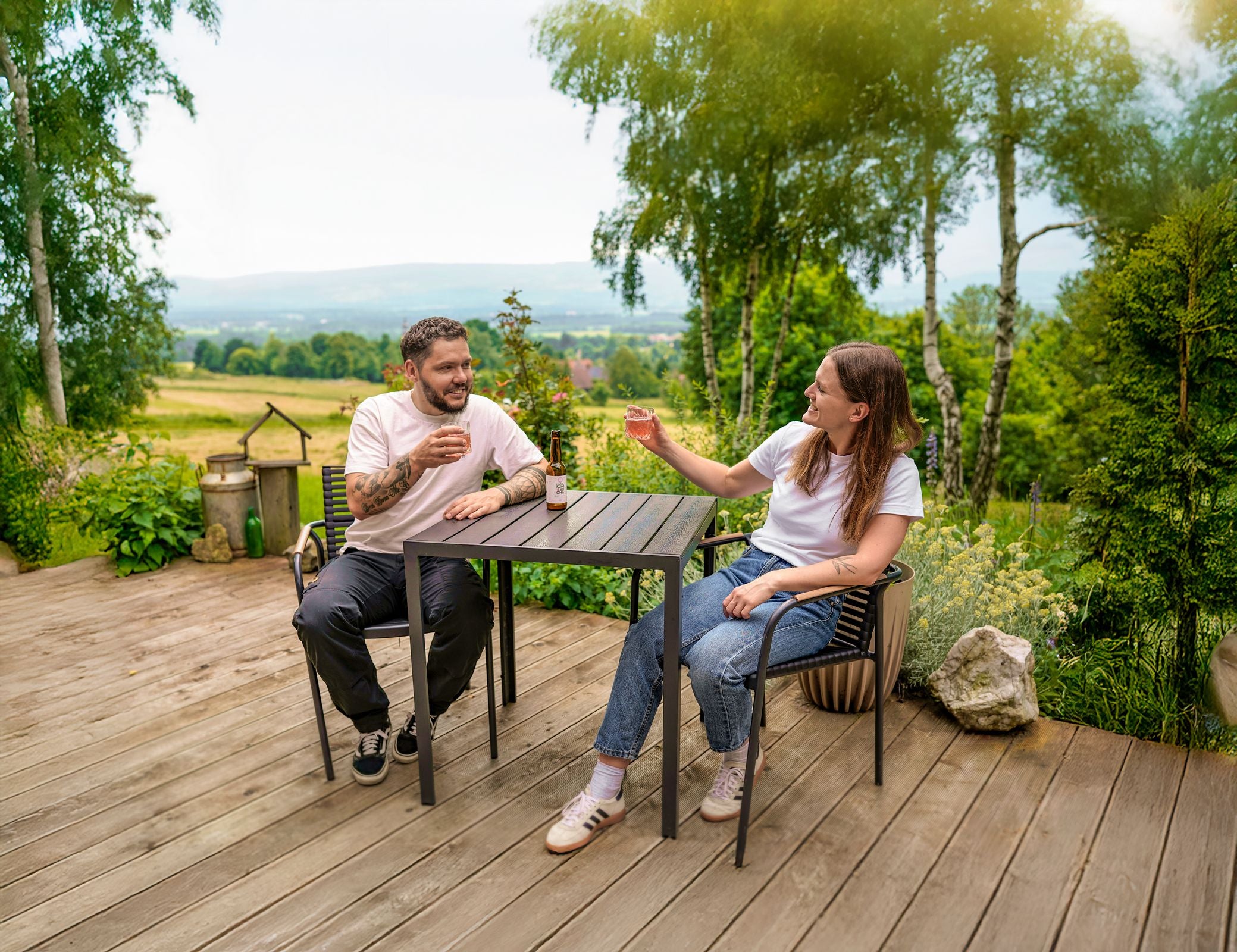 Agatha i Grzegorz Niepasteryzowana Kombucha Local Kombucha